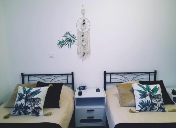 Appartement Le Moderne Ideal Pour Couples Et Professionnels Ornans Exterior photo